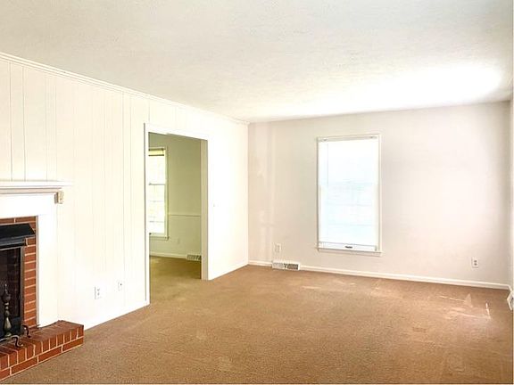 5th image of 2670 Seminole Dr #2670