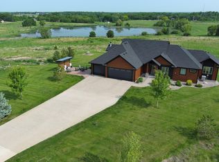 29437 141st Ave, New Prague, MN 56071
