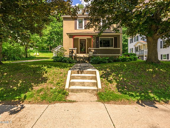 2nd image of 75 Housatonic St