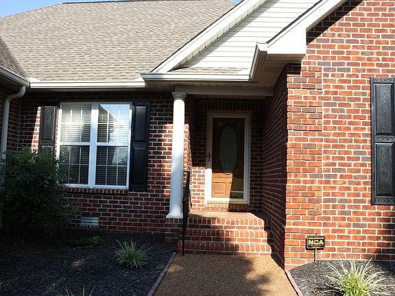 3rd image of 332 Hazeltine Dr