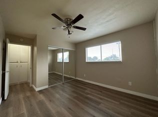 GOLDEN, El Cajon, CA 92021