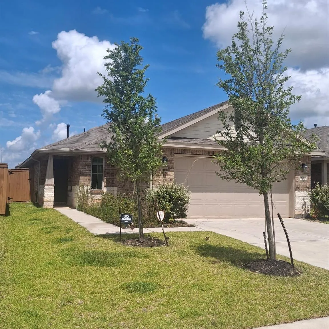 3 bed, 2.0 bath, 1592 sqft, $2,150 — Photo 2