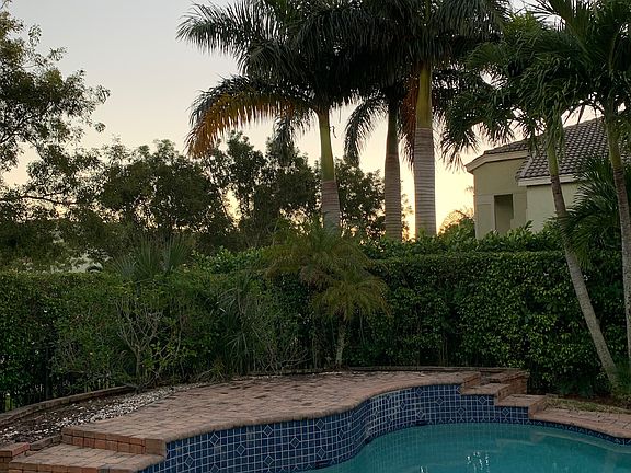 4th image of 9750 Quinn Ct