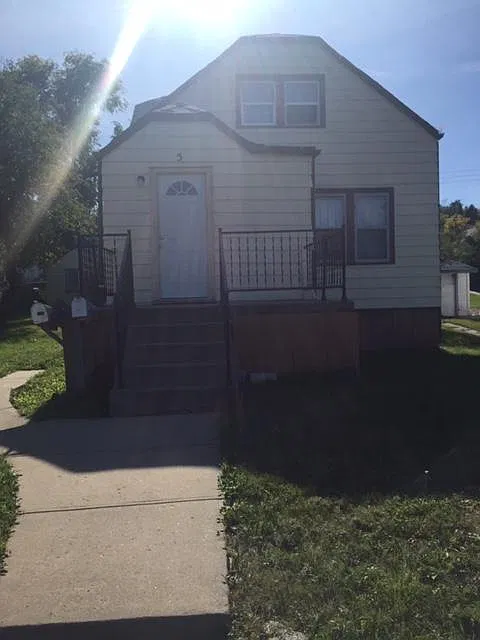 5 E Kansas City St