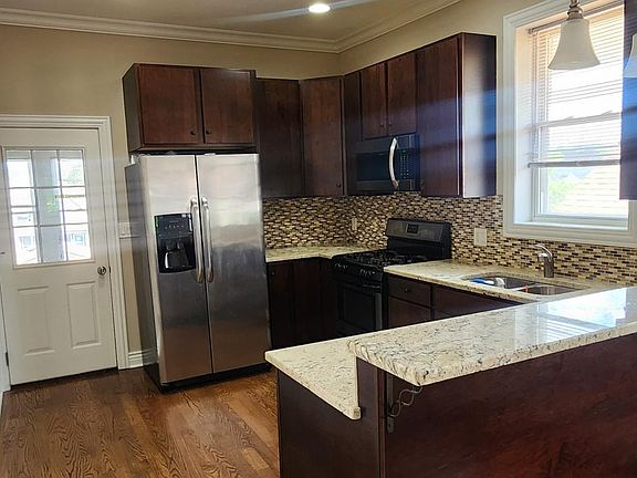 2nd image of 4938 W Berenice Ave #2
