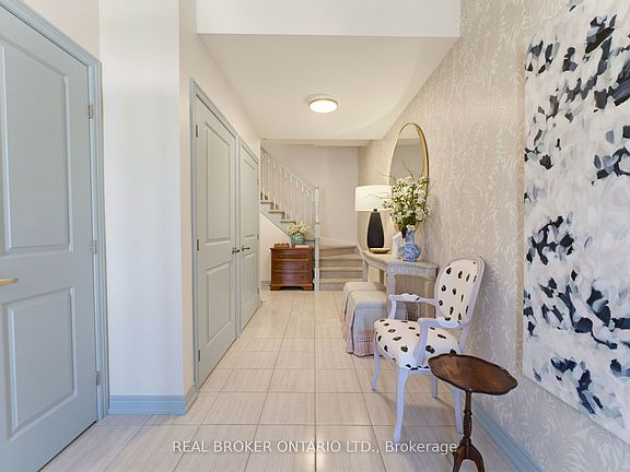 5th image of 77 Diana Ave #106