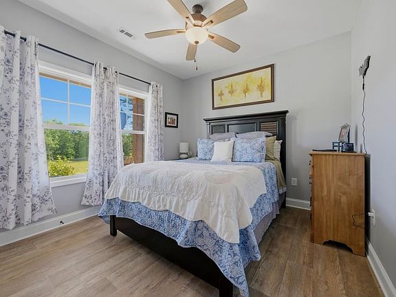 5th image of 1135 Awenasa Dr