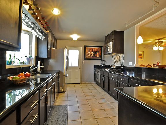 2nd image of 6098 Belle Ave