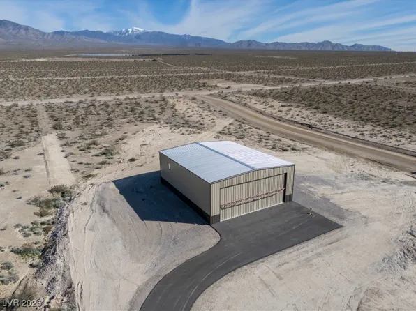 1180 E Airplane Pl, Pahrump, NV 89060