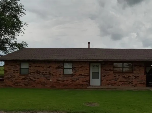 804 Moad St, Hammon, OK 73650