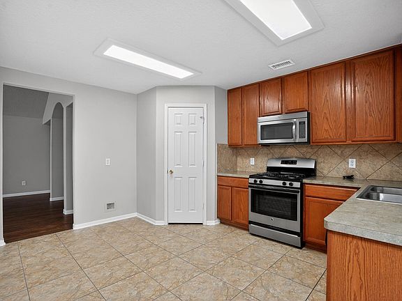 5th image of 29414 Winton Wood Way