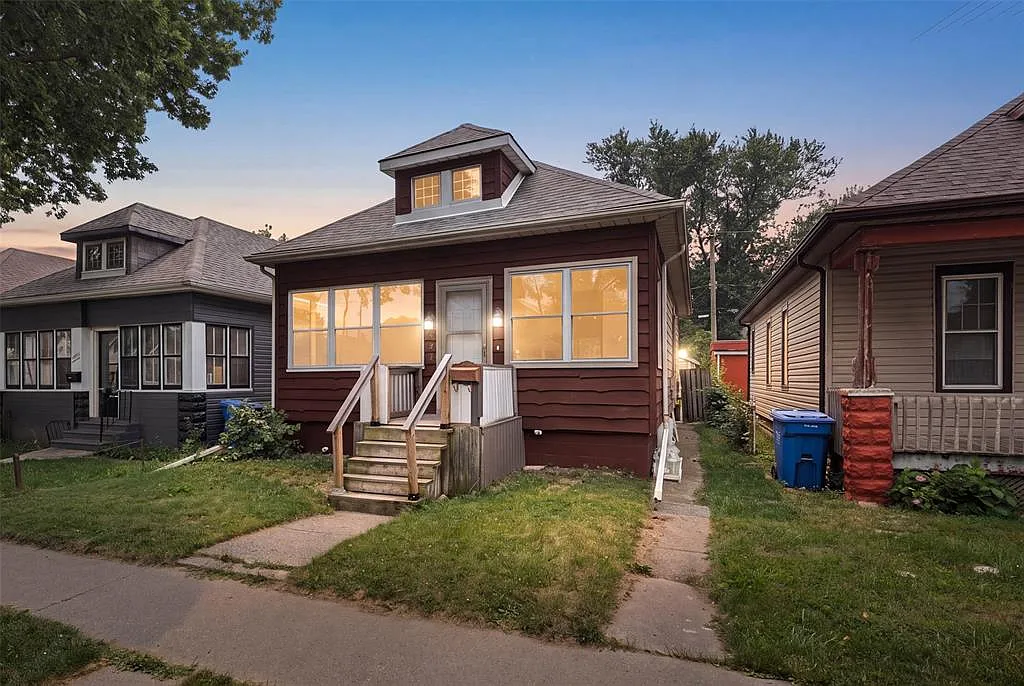 5 bed, 1.5 bath, $2,200 — Photo 1