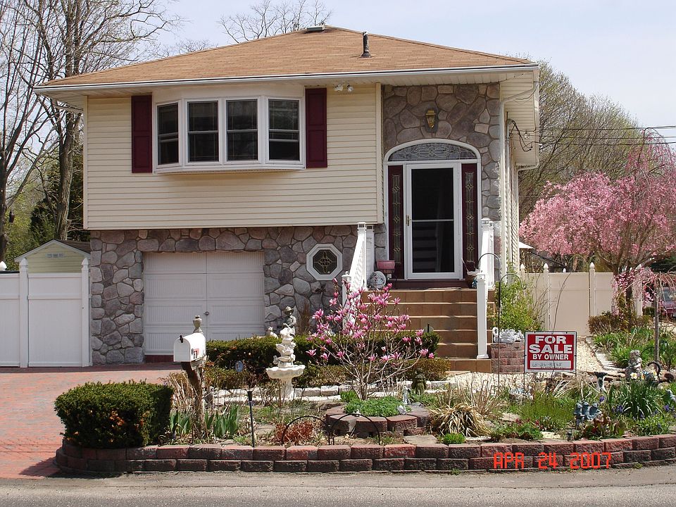 FRONT AND SIDE (CORNER PROPERTY)