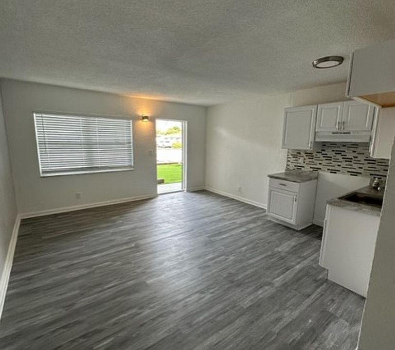 1st image of 3616-3660 NE 11th Ave #3660-6