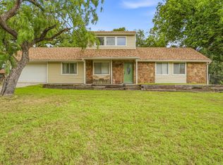 2916 Waterwood Dr, Granbury, TX 76048