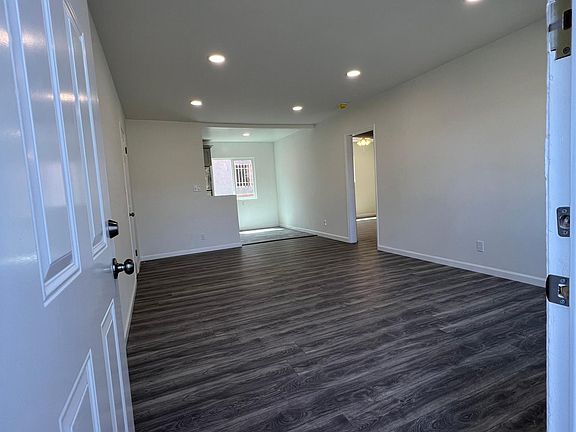 4th image of 2333 S Mansfield Ave #2