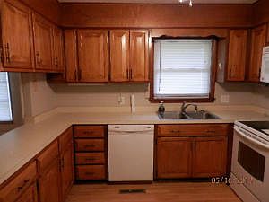 2nd image of 307 E Gertrude St
