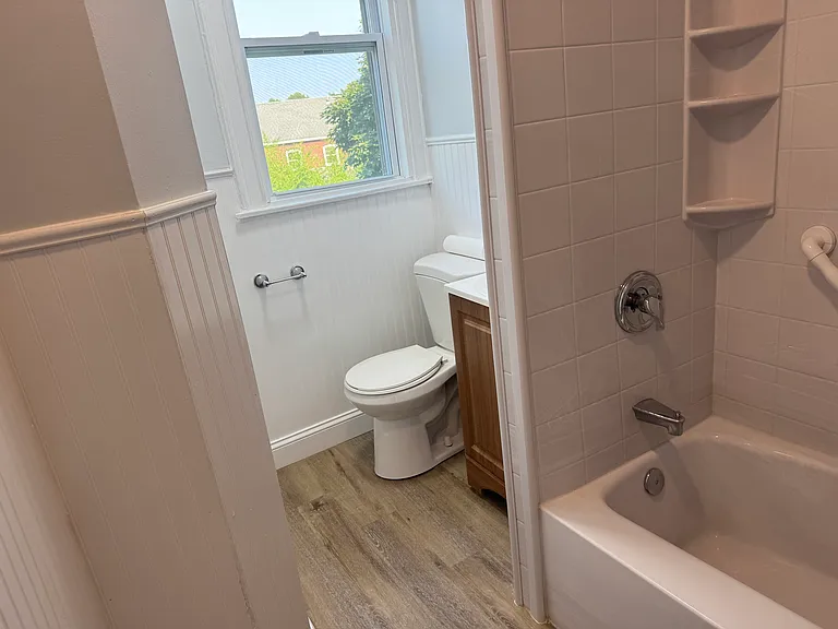 410 Willow St — Photo 11