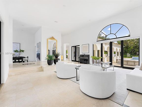 5th image of 7430 SW 66th St