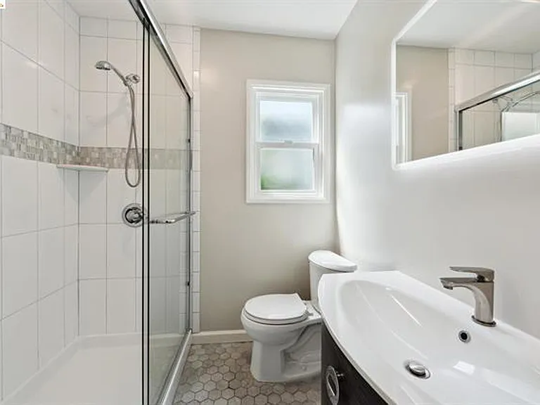 2222 Haste St — Photo 28