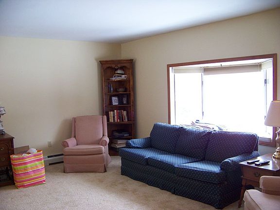 4th image of 6 Chautauqua Ct
