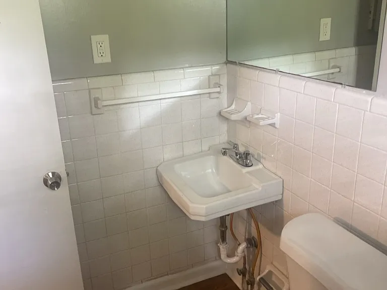 919 Minor St NE — Photo 8