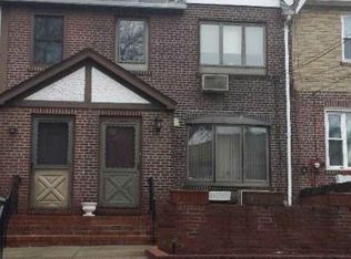 5376 64th St, Maspeth, NY 11378