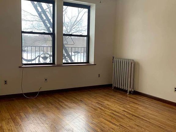 2nd image of 6063 Broadway APT A