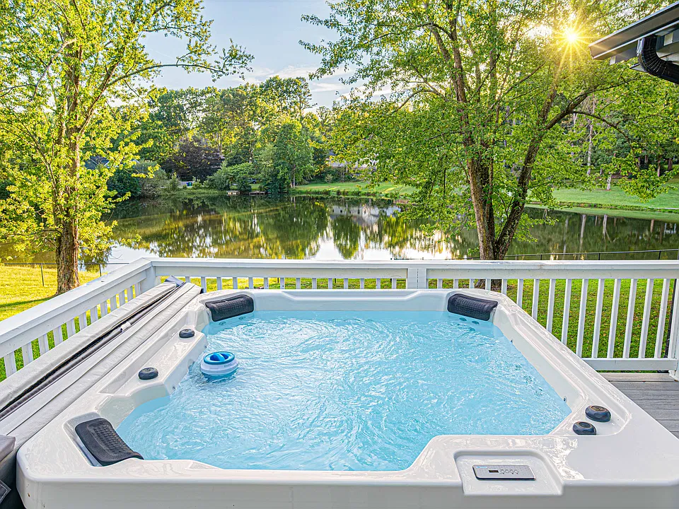 26 Fox Hollow Ct