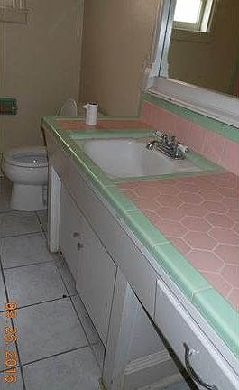 5th image of 625 Independence St