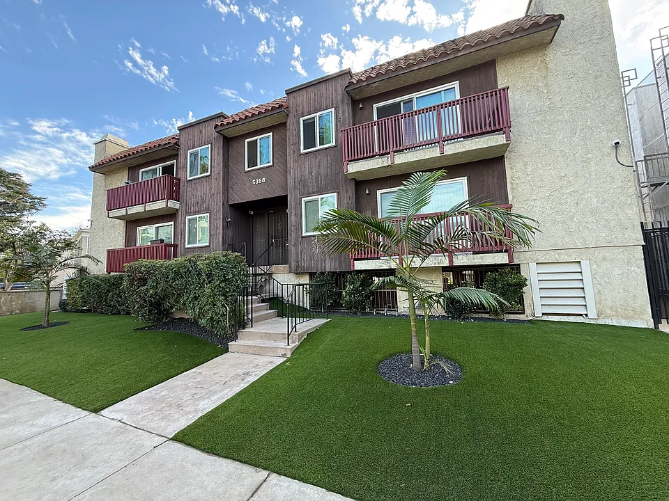 5358 Circle Dr #203