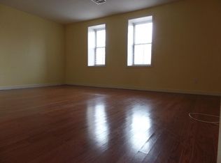 21 Swan St, Trenton, NJ 08611