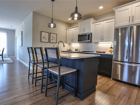 5th image of 5964 Redfield Dr #39