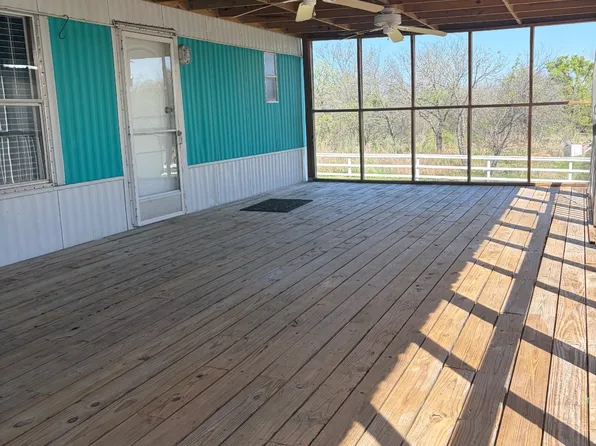 119 Lone Oak Dr, Kingsland, TX 78639