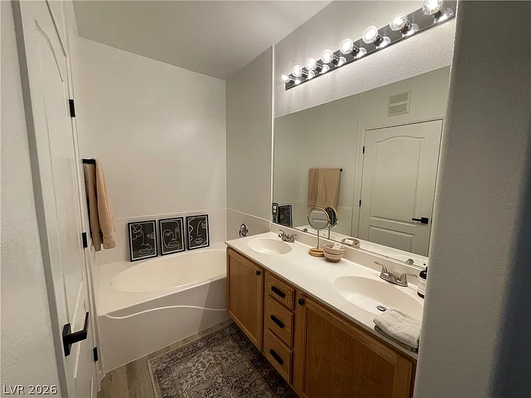 9901 Trailwood Dr #2128 — Photo 21