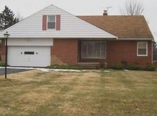 3528 E Wallings Rd, Broadview Heights, OH 44147