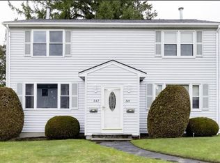 245 Hazelton St, Cranston, RI 02920