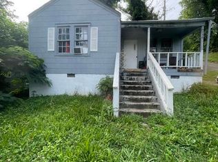 429 Sewanee St, Harriman, TN 37748