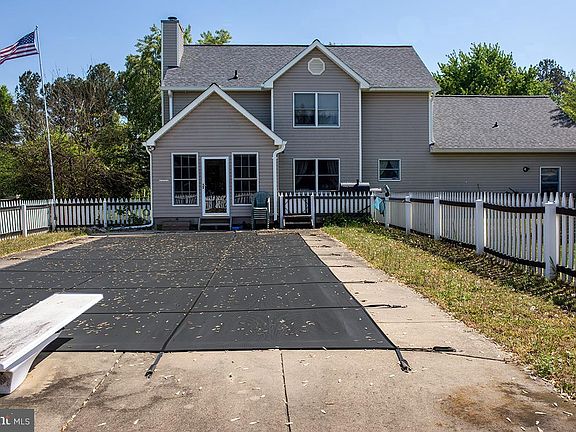 2nd image of 112 Lently Farm Ln
