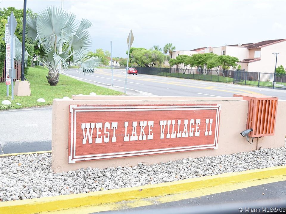 1st image of 450 W Park Dr #2049