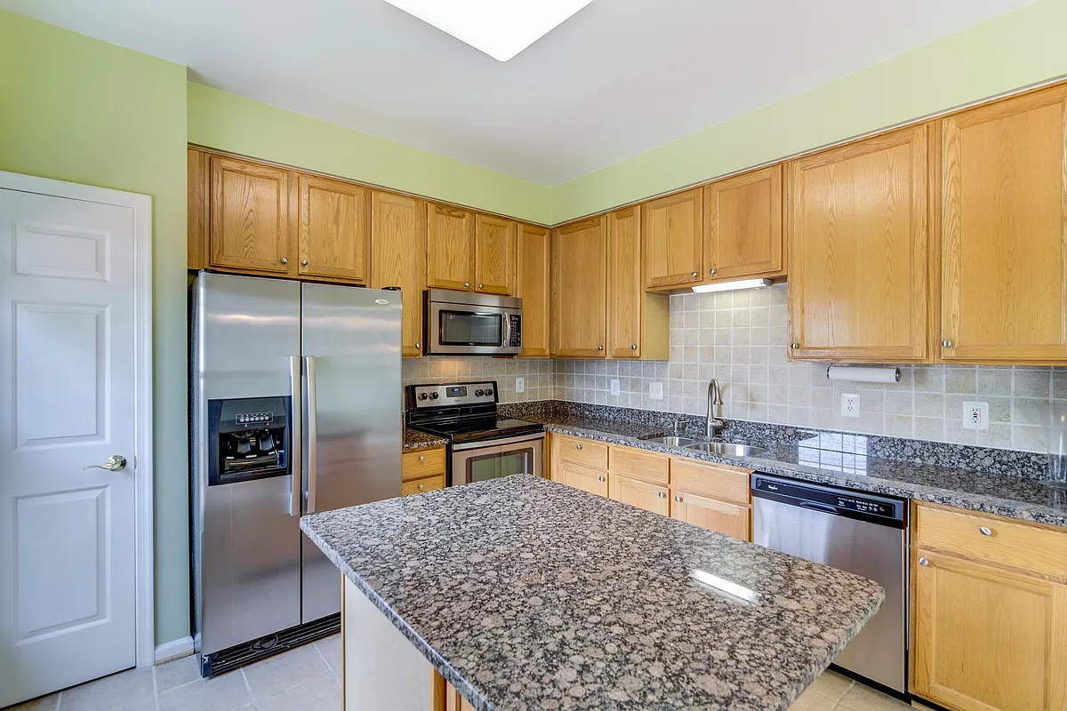 Building Photo - 6316 Meadow Glade Ln
