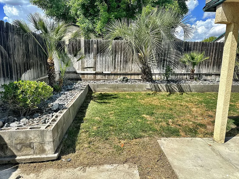 920 Alder Ave — Photo 21