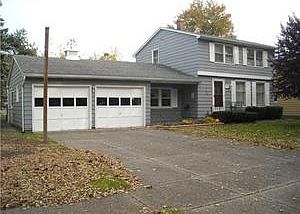 1st image of 161 Greenfield Dr
