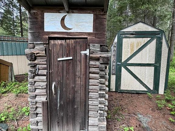 2nd image of 221 Trask Pond Rd