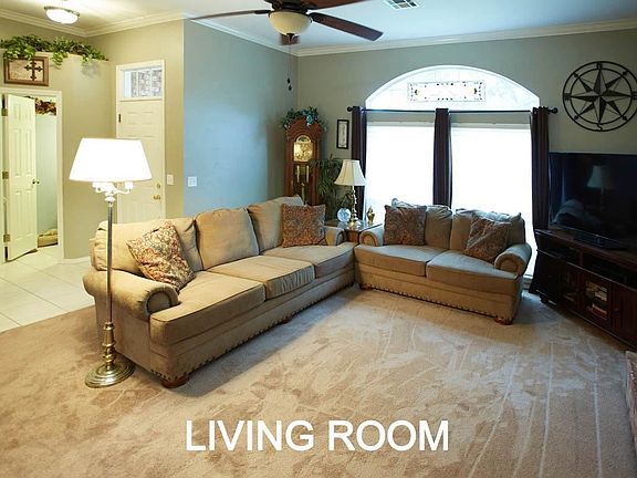 3rd image of 1419 Oakfield Ct
