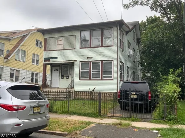 59 Grumman Ave, Newark City, NJ 07112