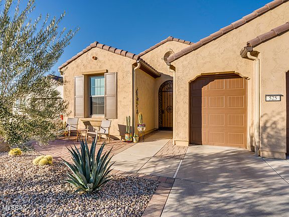 3rd image of 525 N Eagle Rock Dr