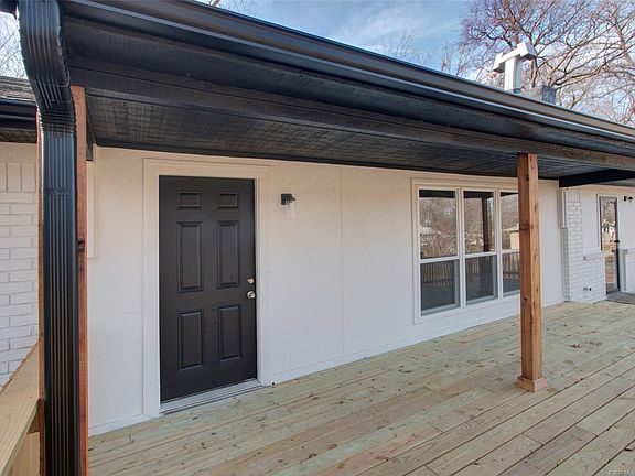 5th image of 9702 E Oak St