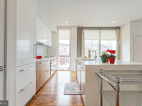 4th image of 621 S 24th St #206