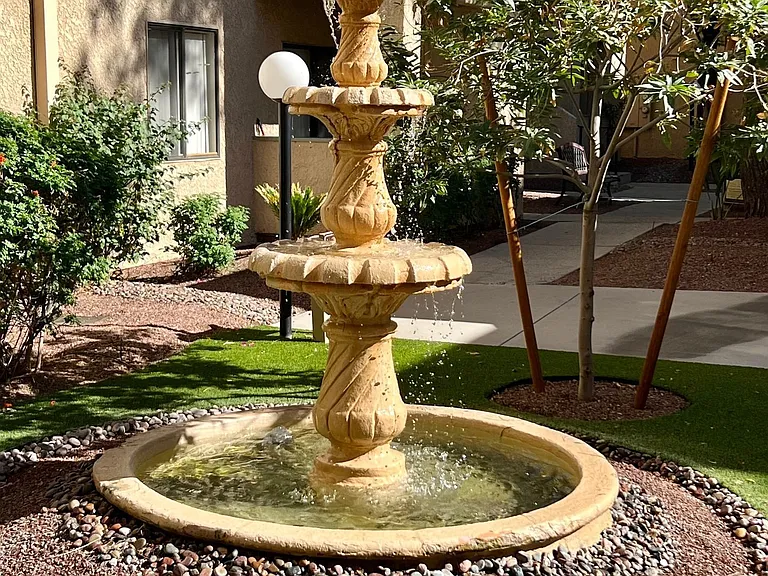 The Fountains — Photo 21